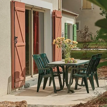 Two-bedroom Holiday In * Lanzac